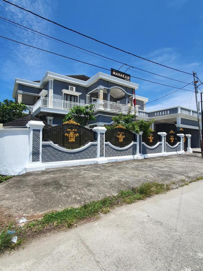 Mahakam Guest House Padang  Exterior photo
