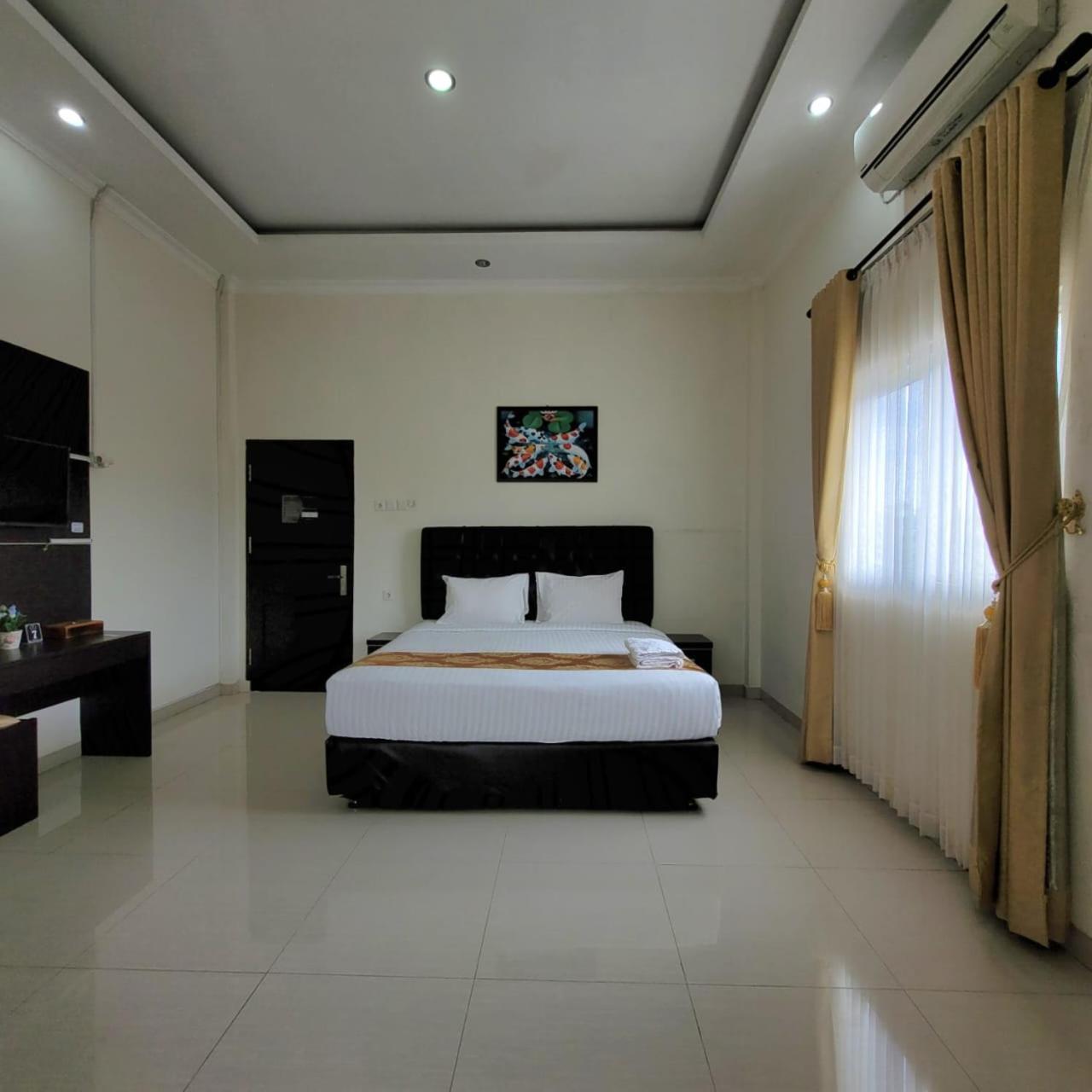 Mahakam Guest House Padang  Room photo