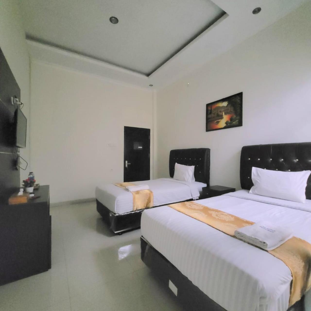Mahakam Guest House Padang  Room photo