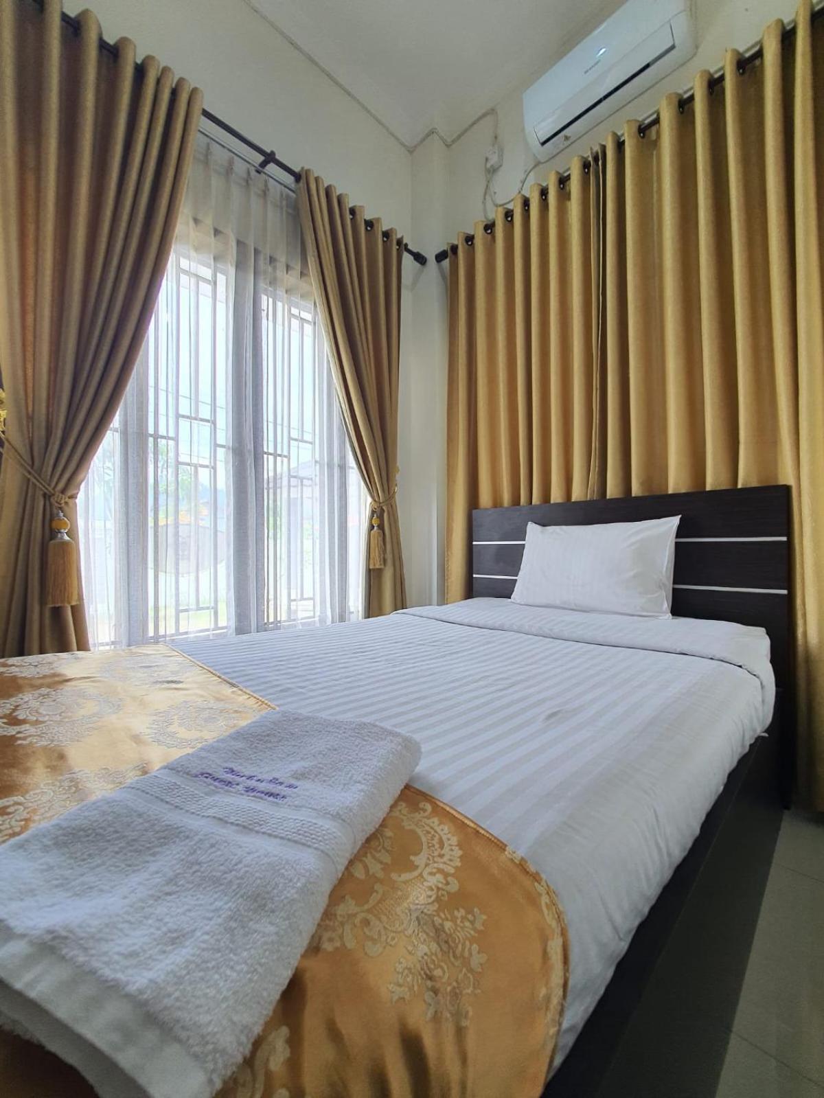 Mahakam Guest House Padang  Room photo
